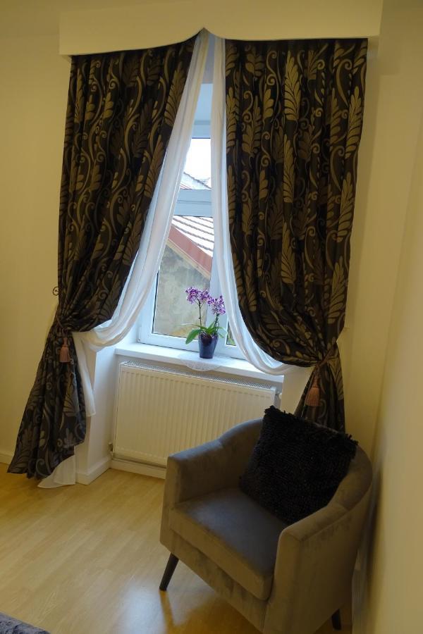 Appartement City Eyes Targul Vinului à Sibiu Extérieur photo